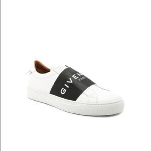Givenchy Men’s Elastic Sneakers